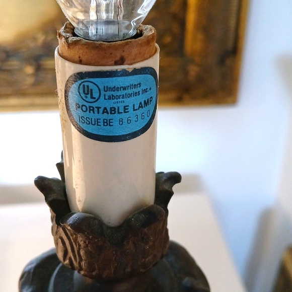 Pair of antique brass or bronze candlestick table lamps. - Picture 10 of 11